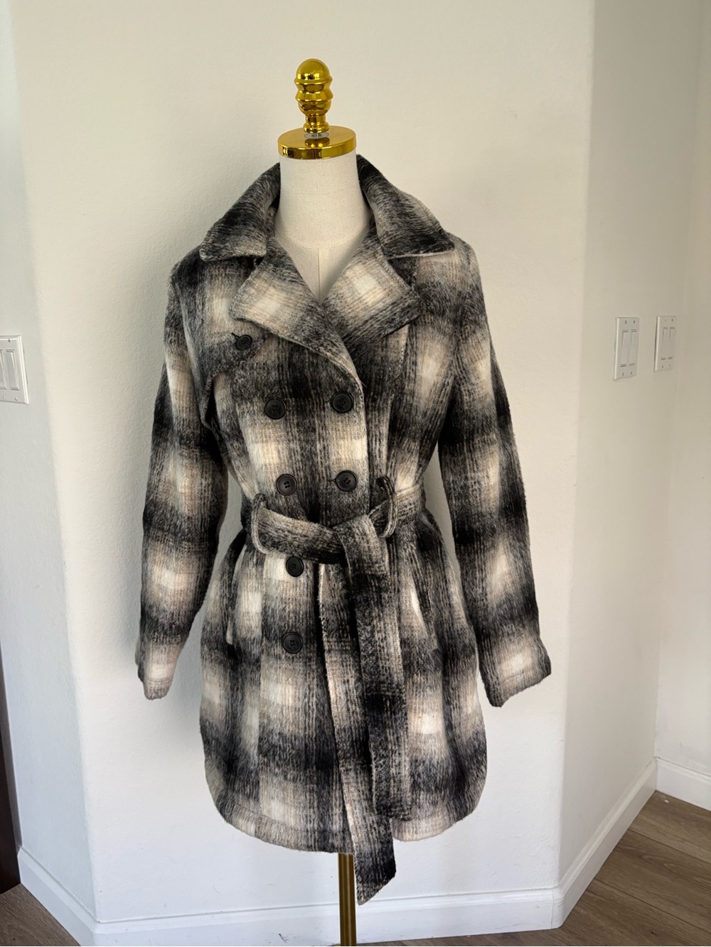 Liz Claiborne Black & White Plaid Double-Breasted Belted Pea Coat